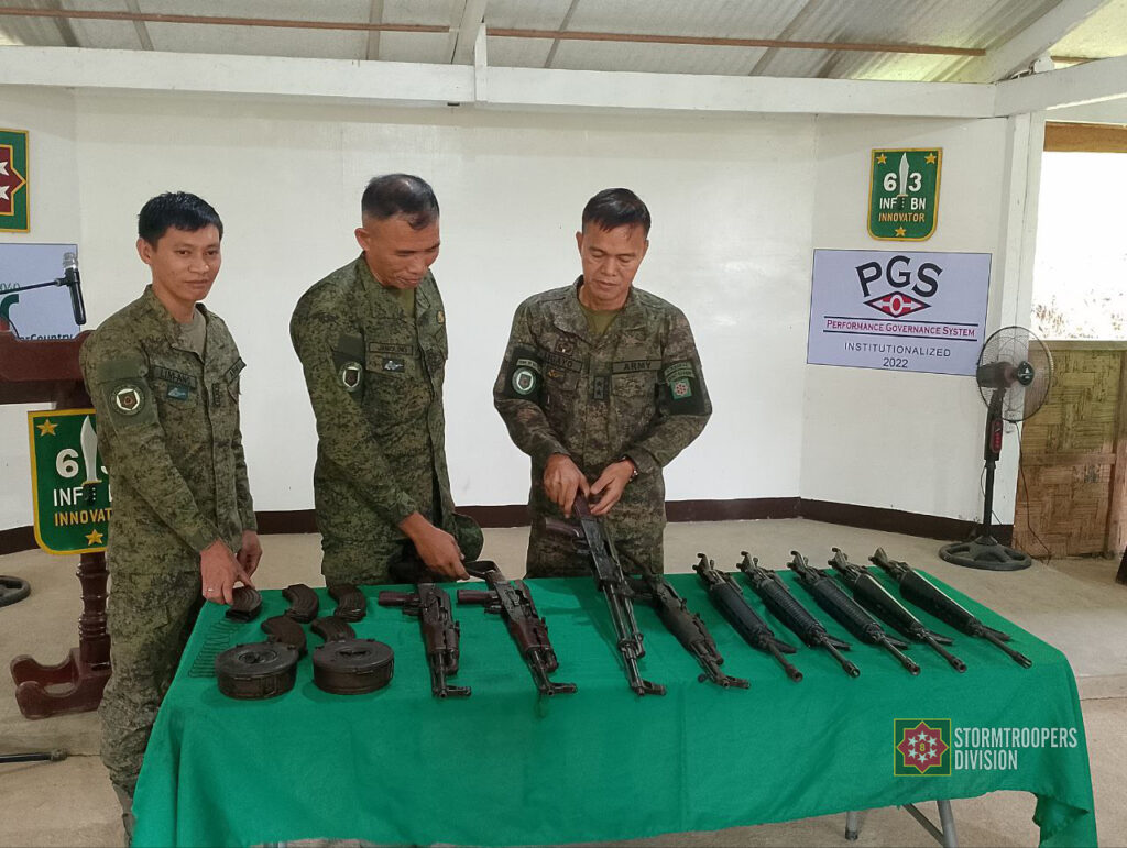 Samar Npa Leader Surrenders High Powered Firearms Seized